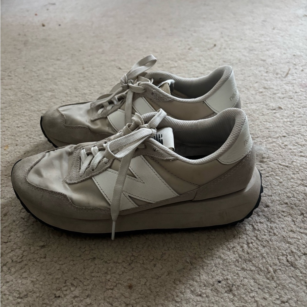 Used New Balance Women's Shoes